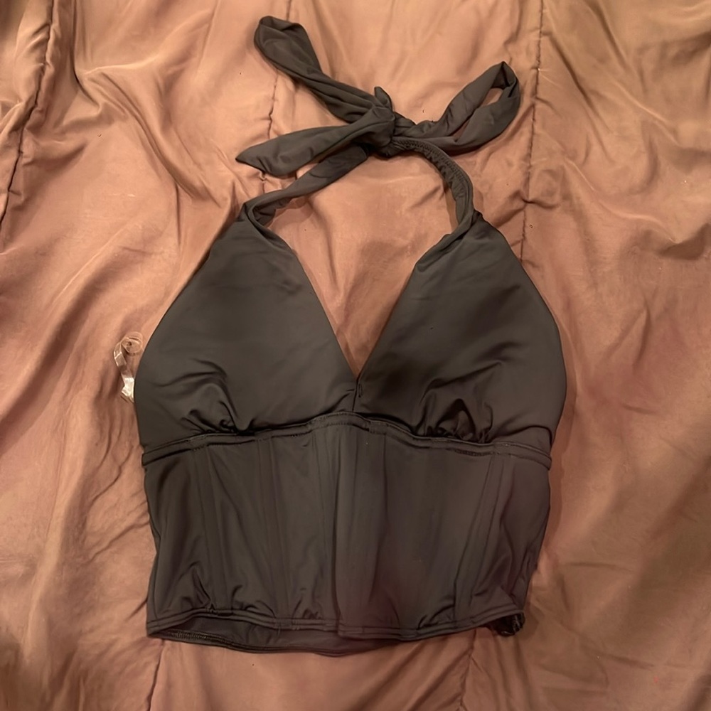 Swim top !